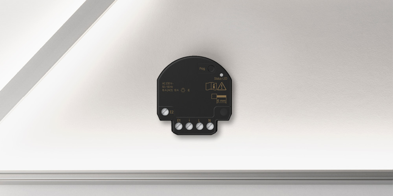 JUNG HOME Jalousieaktor Mini bei Aziz Osman Elektroinstallation in Gießen