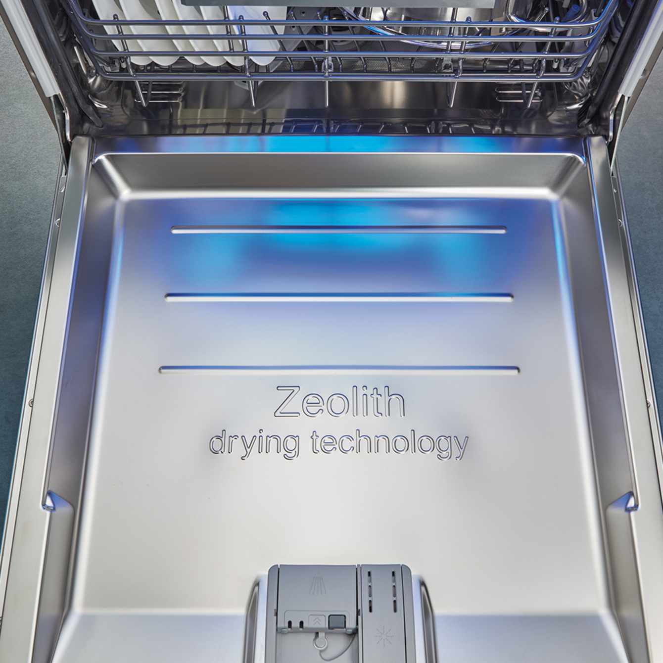 Zeolith Trocknen – Für glänzende Spülergebnisse bei Aziz Osman Elektroinstallation in Gießen